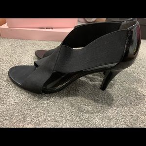 Tahari Black heels